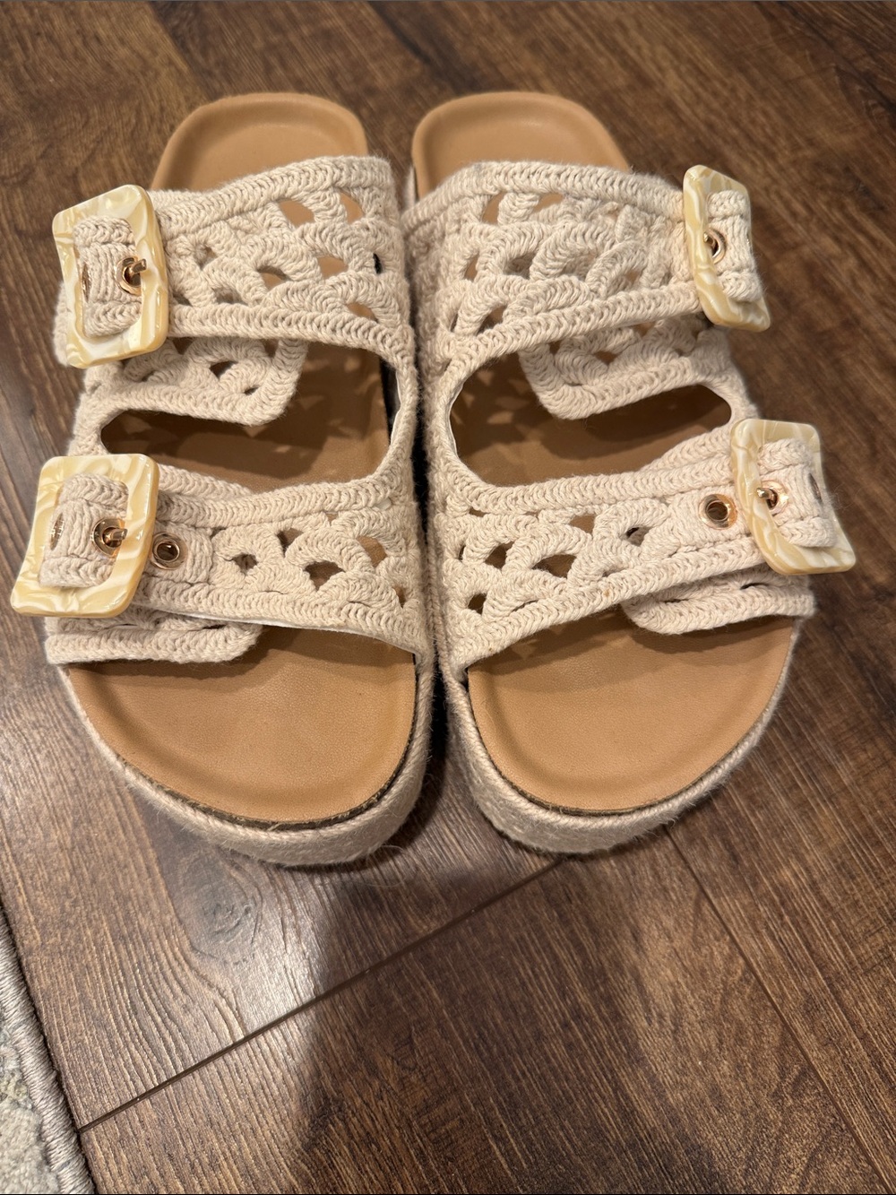 Madden Girl Cream Crochet Double-Buckle Slide Sandals size 7.5